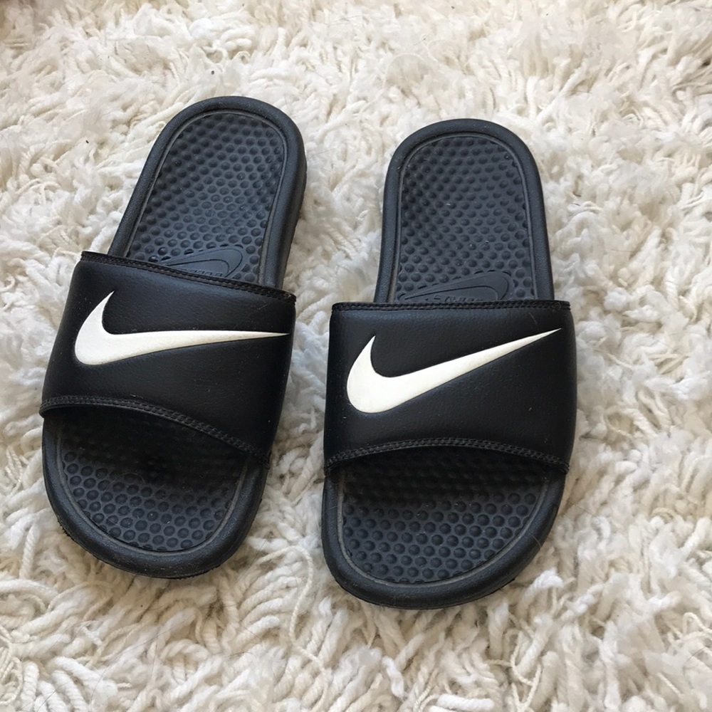 Classic Nike slides size 9